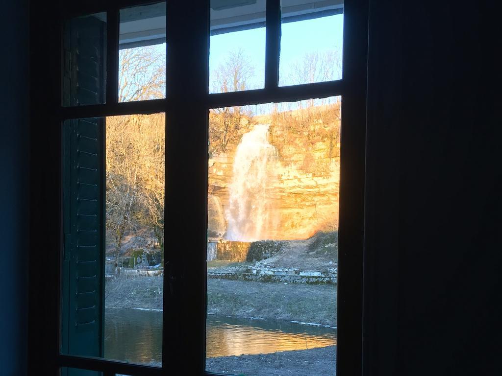 Au Moulin Des Fees - Maison D'Hotes Cascades Du Herisson Bonlieu Exteriér fotografie